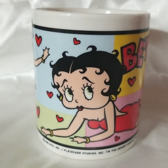 Coffee mug/cup. 1999 vintage Betty Boop collectible. - Picture 7 of 14